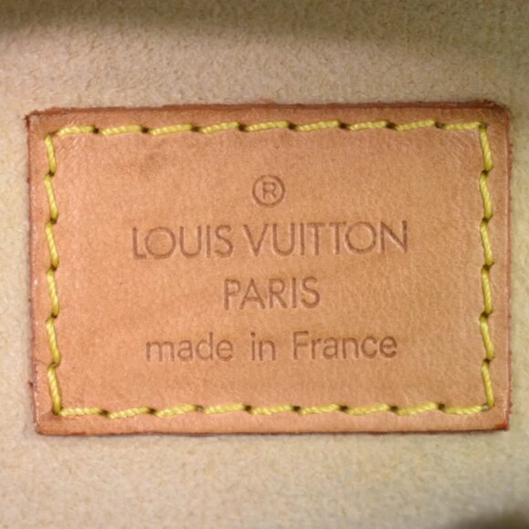 Louis Vuitton Manhattan PM Monogram Canvas Handbag Brown - Picture 9 of 10